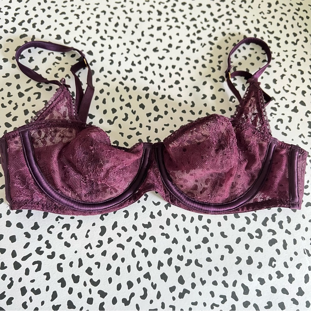 VS Dream Angels Unlined Balconet Lace Burgundy Bra 34b
